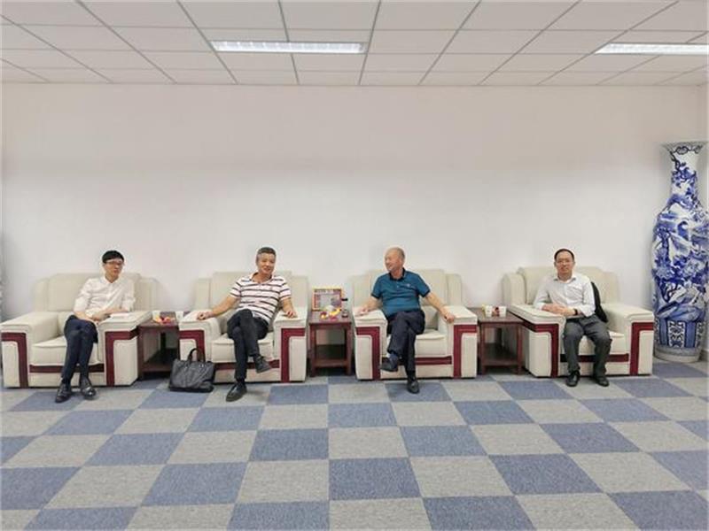 清华研究院陆院长一行 来爱体育手机网页版登录入口共商产业规划